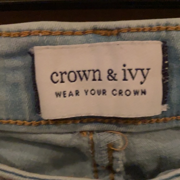 🎉Crown & Ivy High Rise Skinny Crop Distressed Frayed Denim Jeans Size 22W - Picture 2 of 6